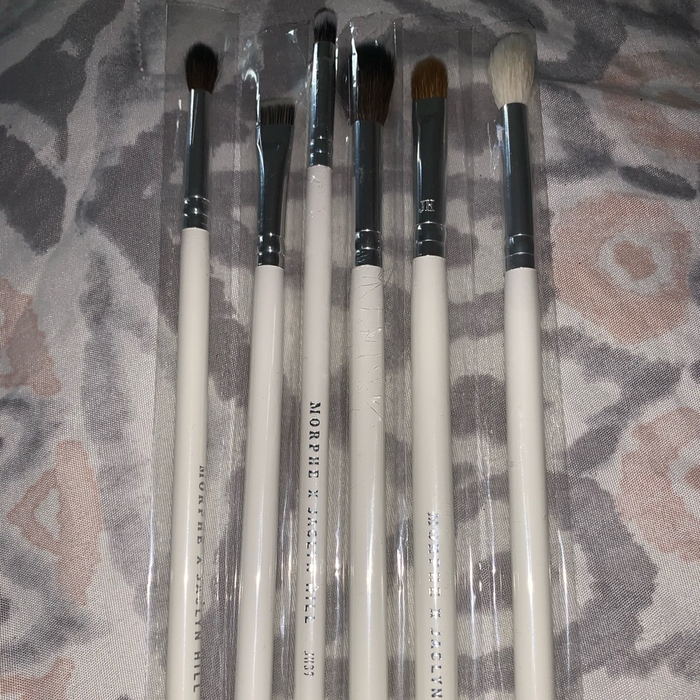 Morphe eyebrushes